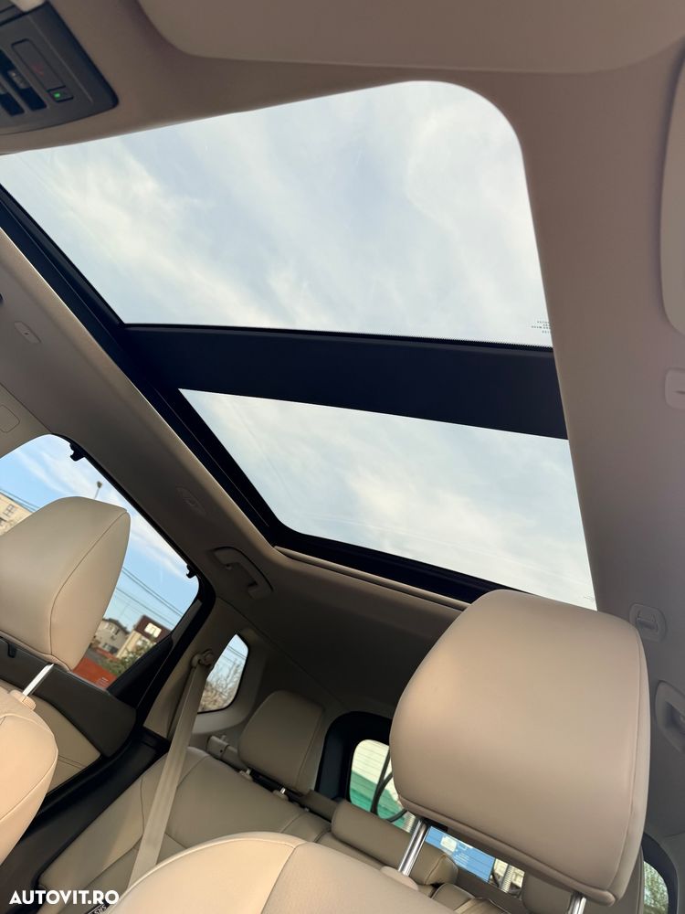 Nissan X-Trail e4ORCE 5 locuri Tekna - 10