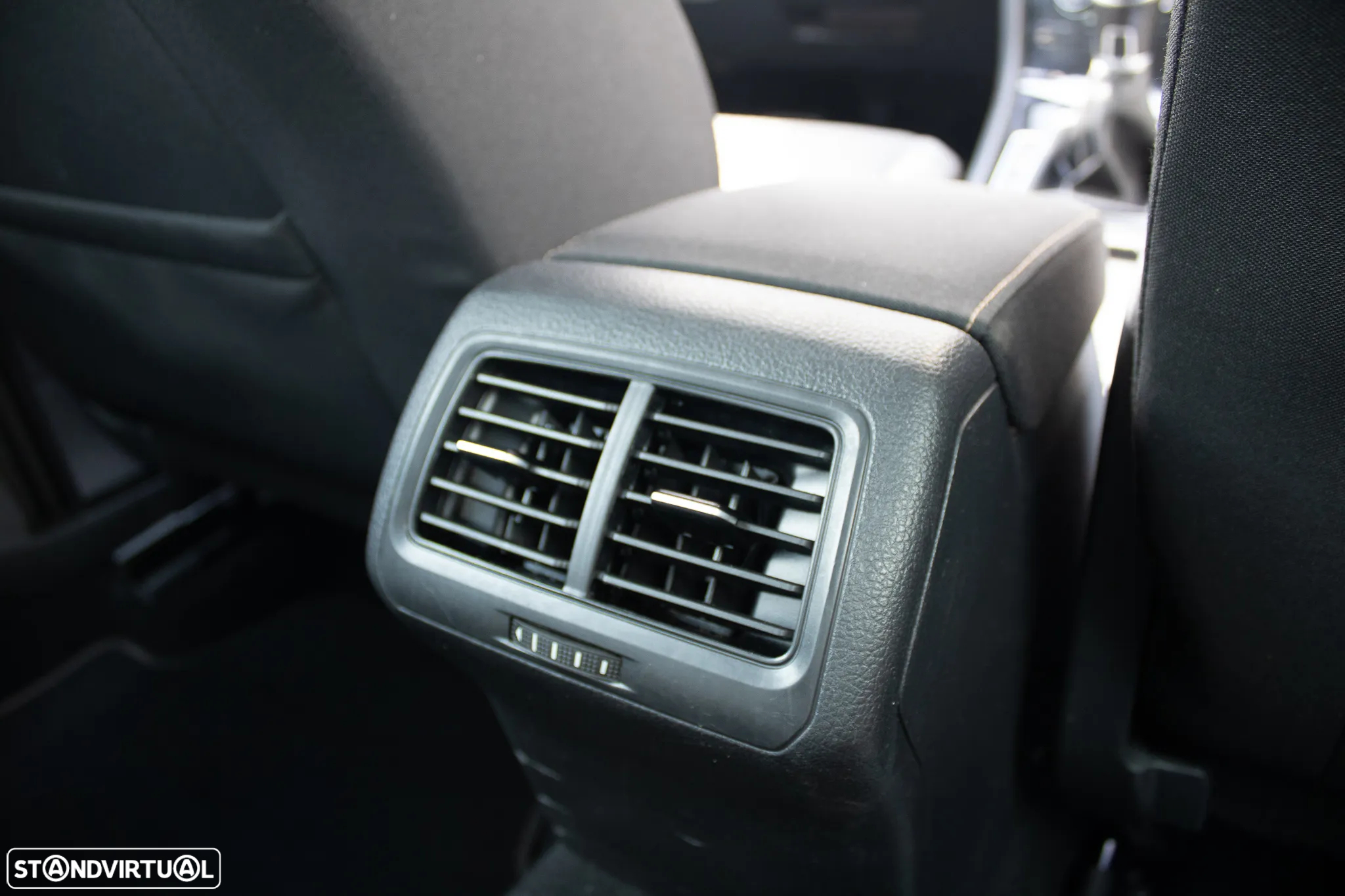 VW Golf Variant 1.6 TDi BlueMotion Allstar - 45