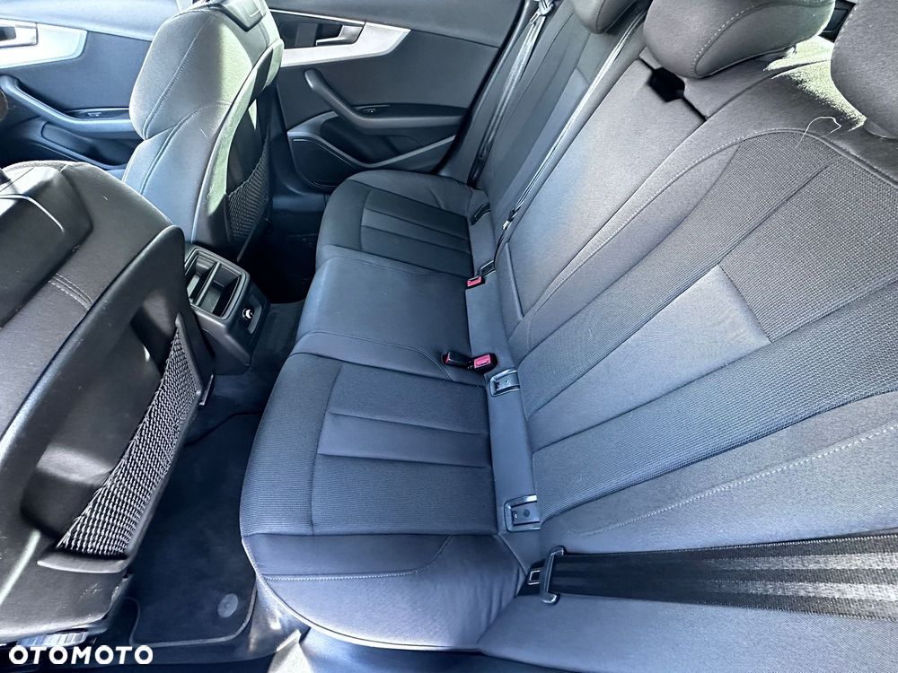 Audi A4 Avant 2.0 TDI S tronic - 10