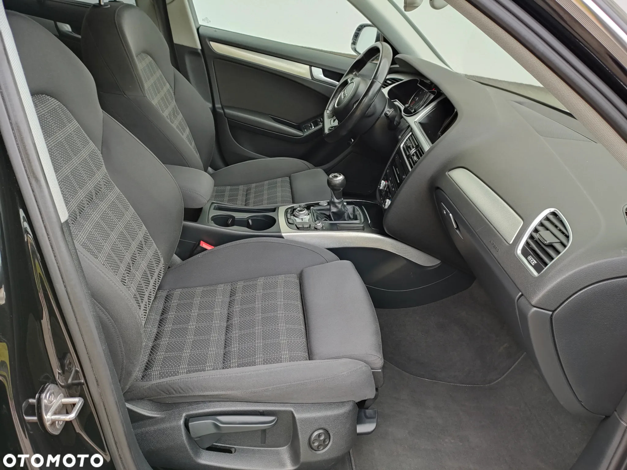 Audi A4 Avant 2.0 TDI - 17
