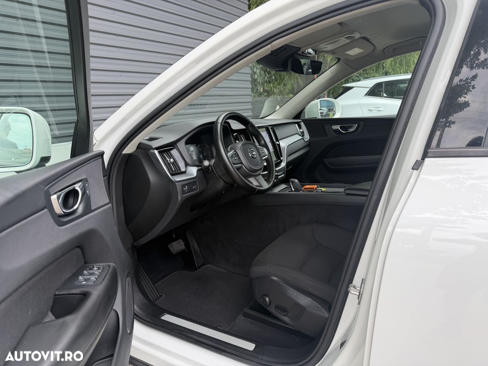 Volvo XC 60 B4 D Geartronic Momentum Pro - 13