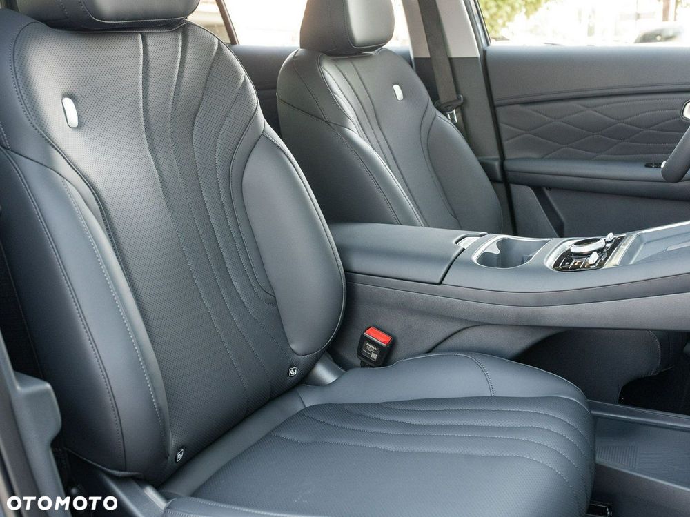 Geely Starray EM-i 1.5 PHEV Pro - 28
