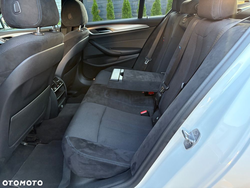 BMW Seria 5 530i xDrive M Sport sport - 26