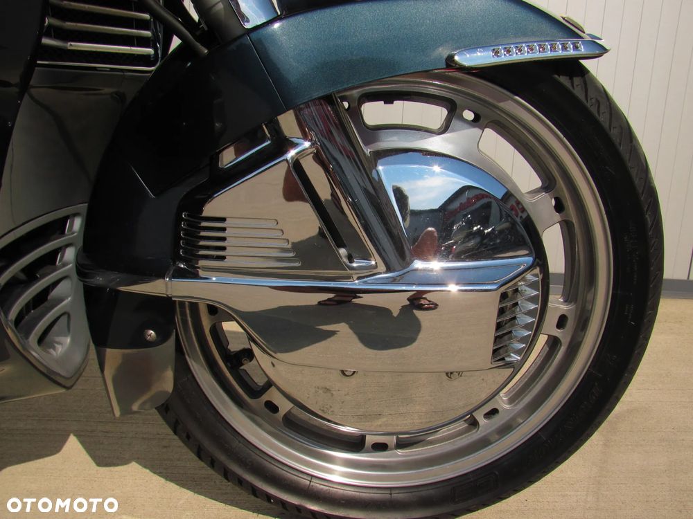 Honda GL - 12
