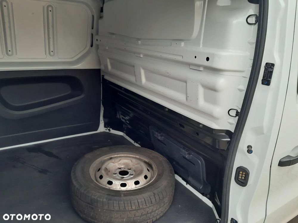Renault Trafic - 19