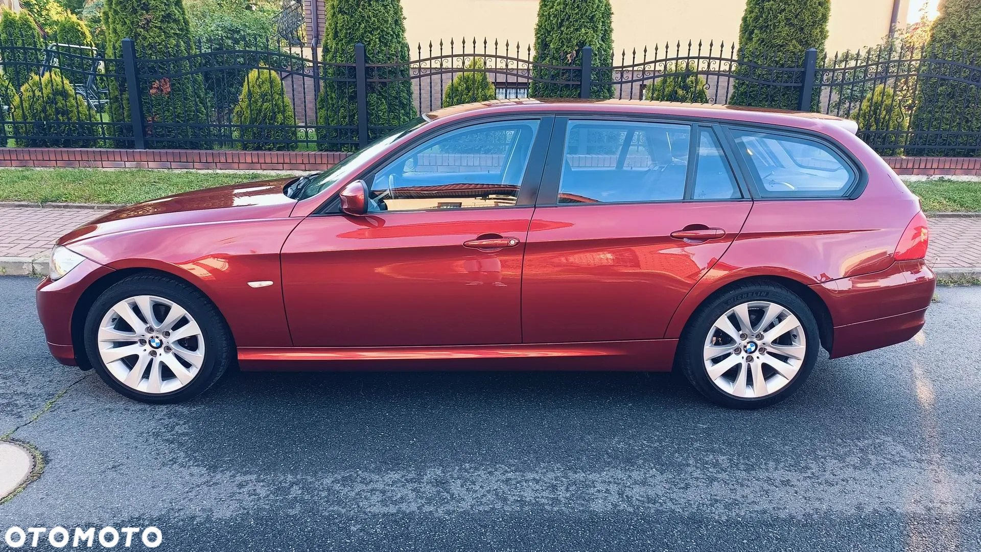 BMW Seria 3 318i Touring - 5
