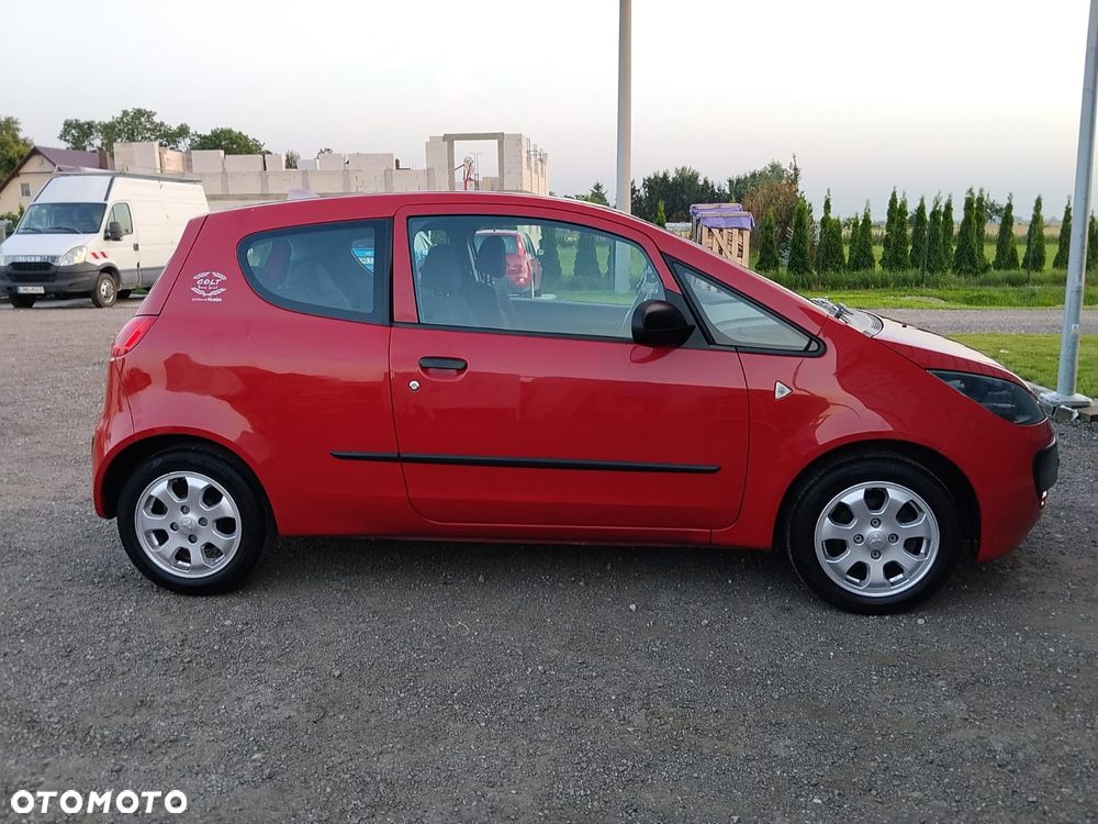 Mitsubishi Colt - 3