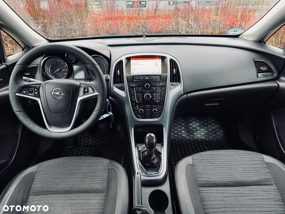 Opel Astra 1.4 Turbo Cosmo - 12