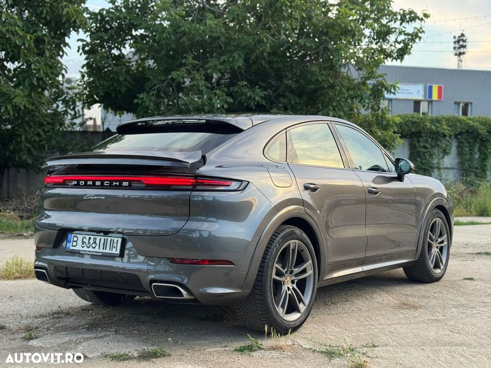 Porsche Cayenne Coupe E-Hybrid - 5