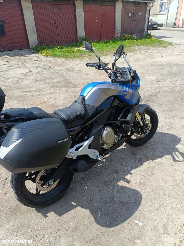 CFMoto 650 MT - 10