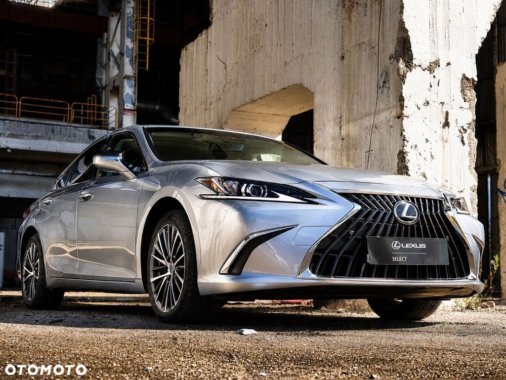Lexus ES 300h Business Edition - 14