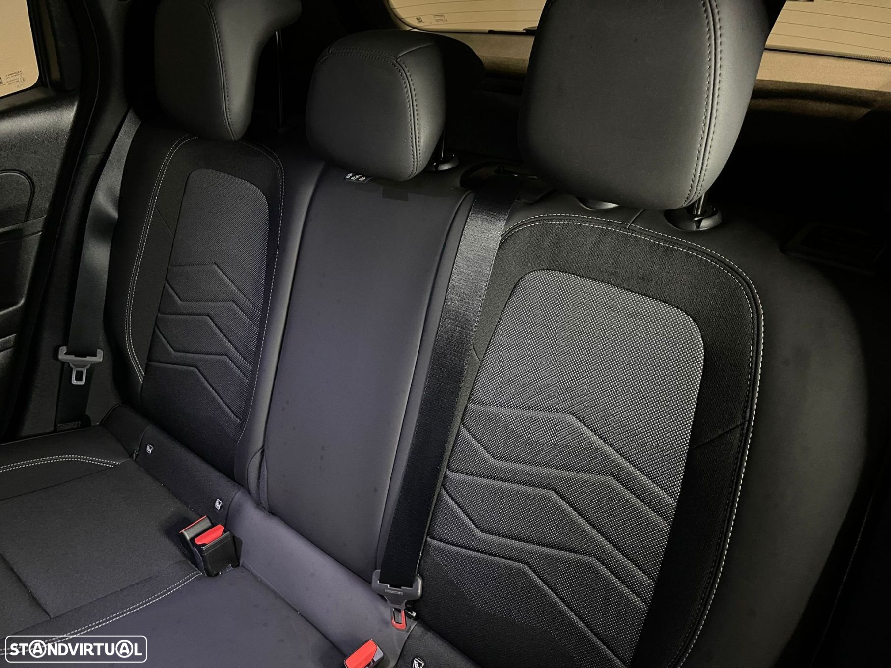 Jeep Avenger 54 kWh Altitude - 36