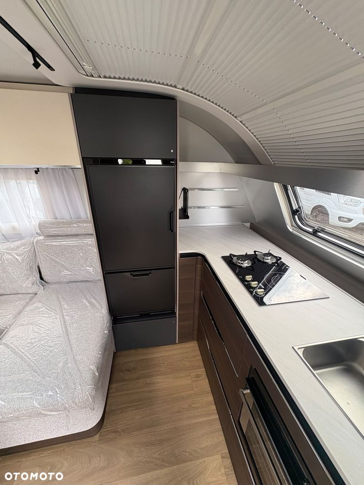 Adria ALPINA 663 HT - 13