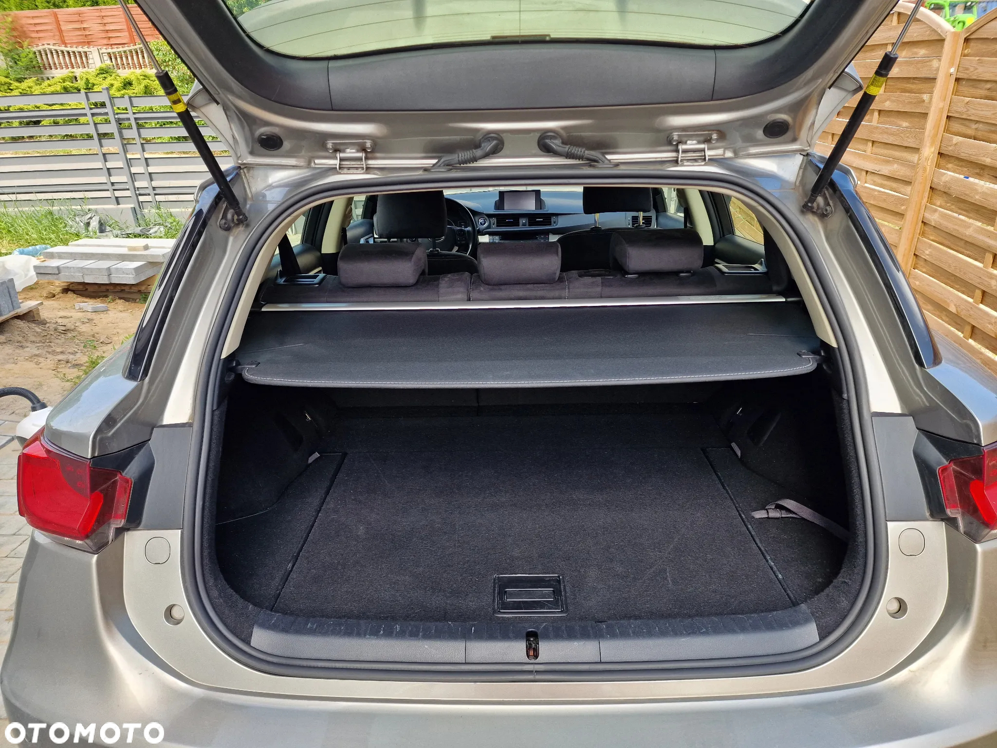Lexus CT 200h Business Edition - 28