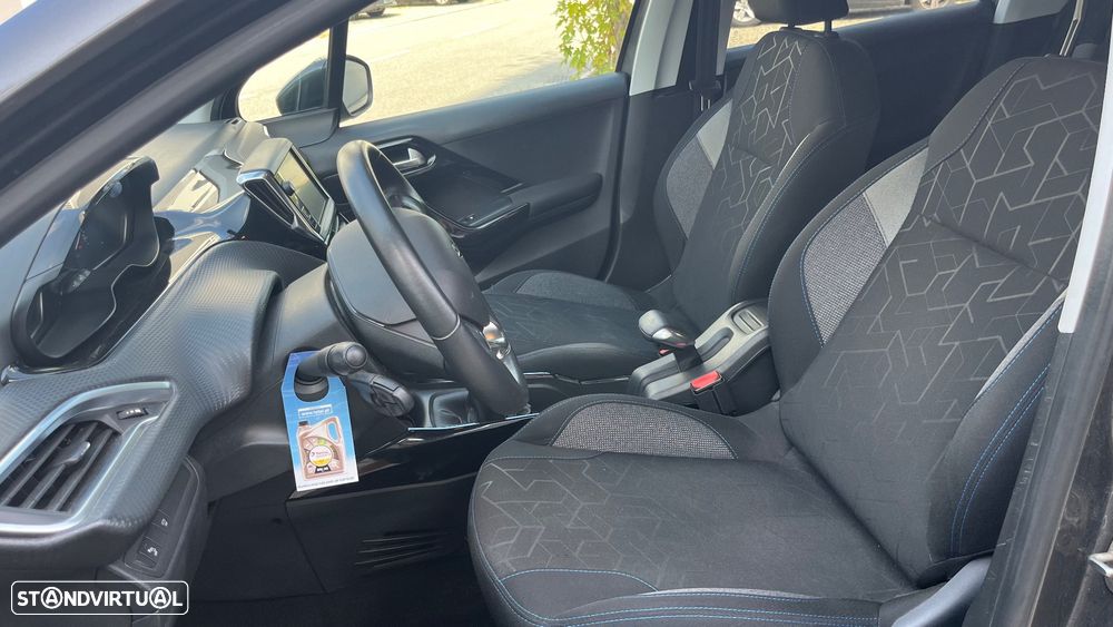 Peugeot 2008 PureTech 82 Allure - 14