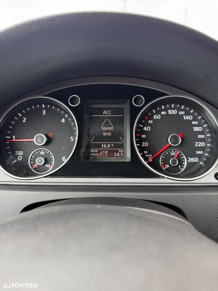 Volkswagen Passat 2.0 TDI 4Motion DPF DSG Comfortline - 11