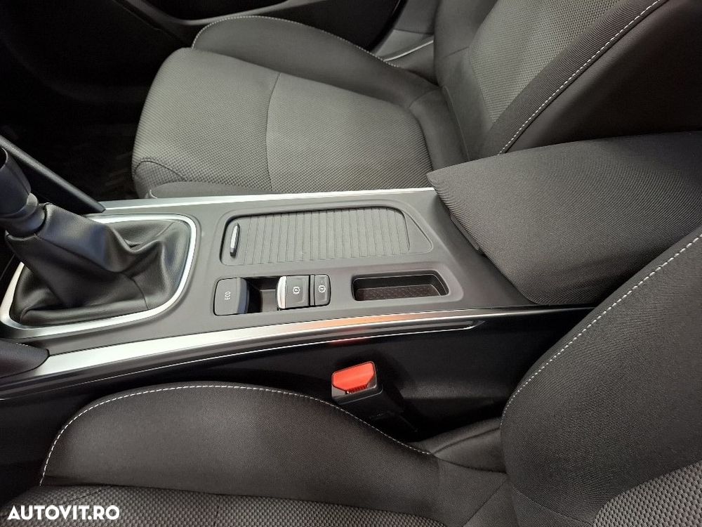 Renault Megane TCE 140 Equilibre - 15