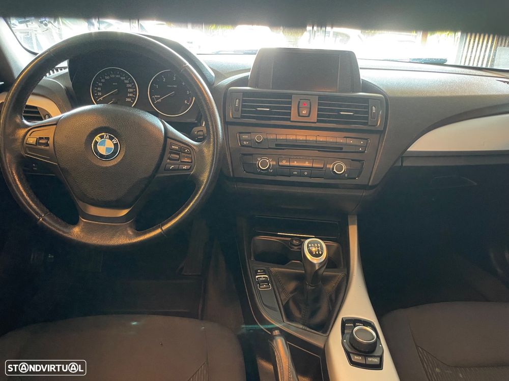 BMW 116 d EDynamics Line Urban - 9
