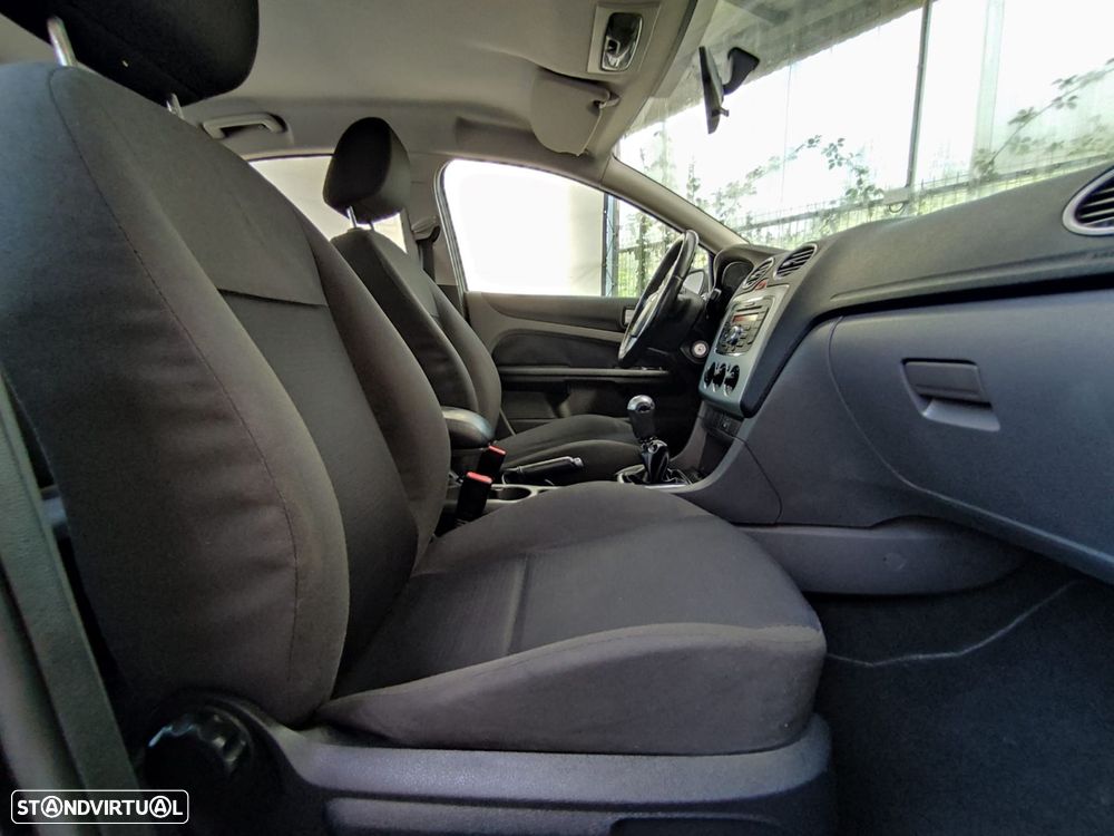 Ford Focus 1.6 TDCi Trend - 11