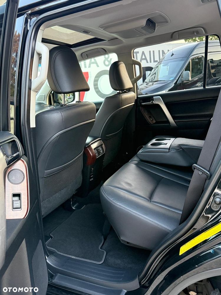Toyota Land Cruiser LC 4.0 V6 Invincible - 12