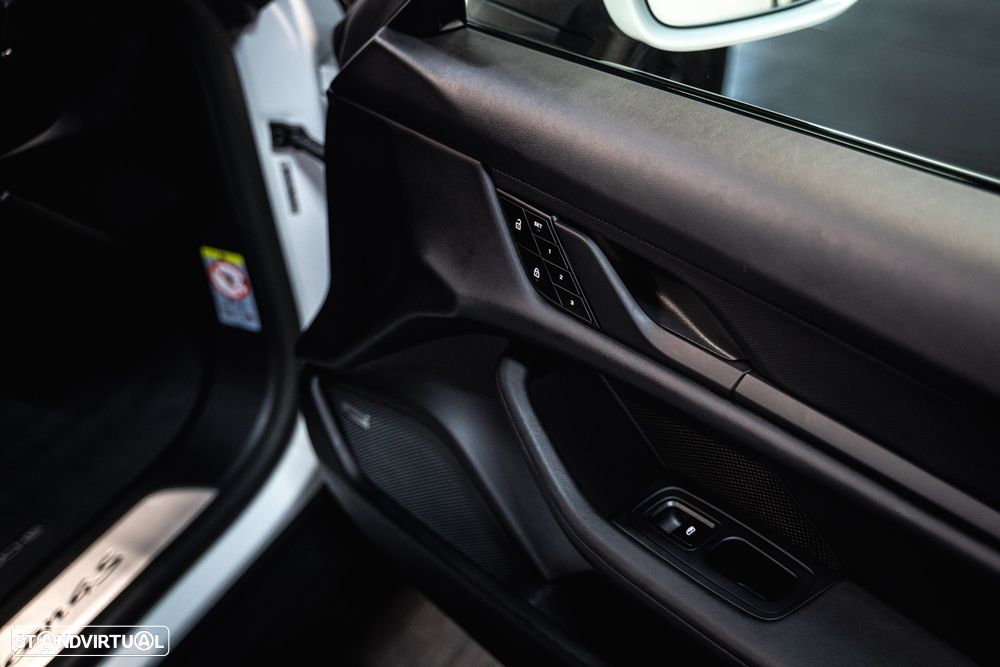 Porsche Taycan Cross Turismo 4S Sport bateria Performance Plus - 22