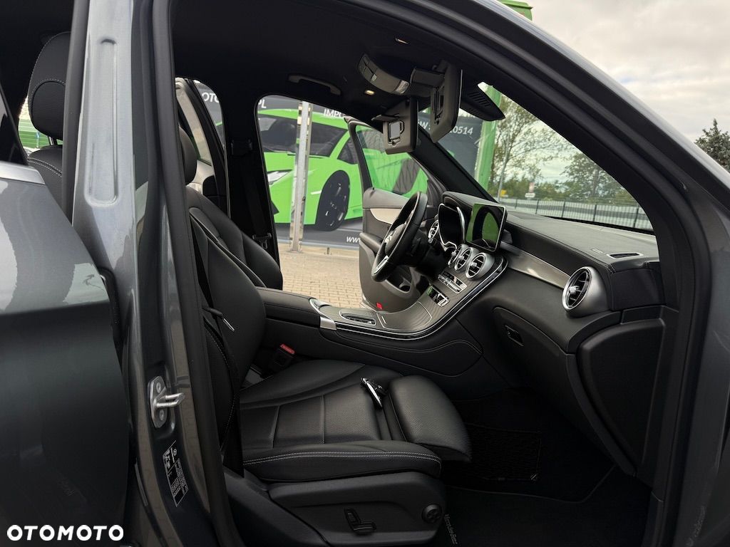 Mercedes-Benz GLC 220 d 4Matic 9G-TRONIC - 29