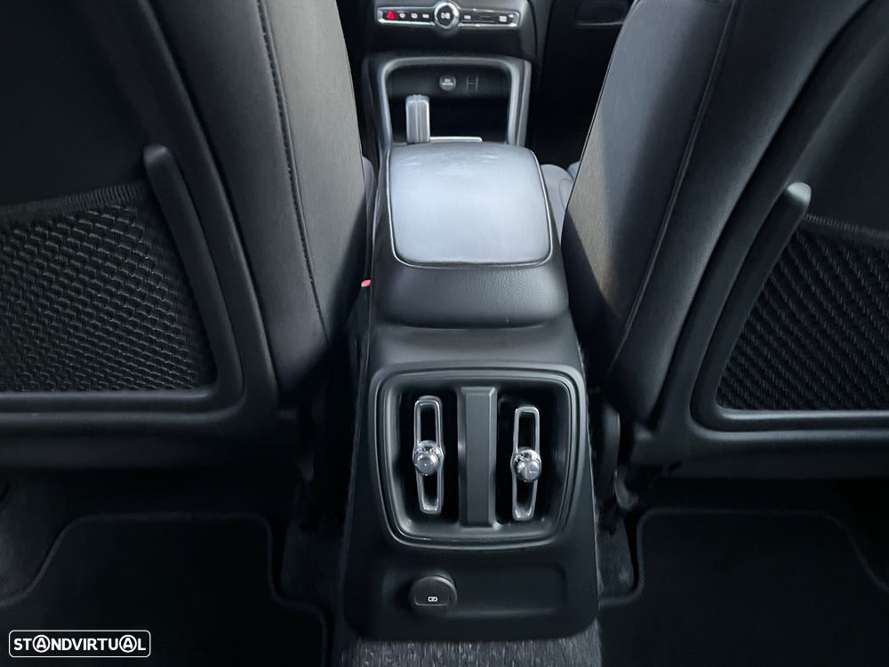 Volvo XC 40 1.5 T5 PHEV Inscription - 40