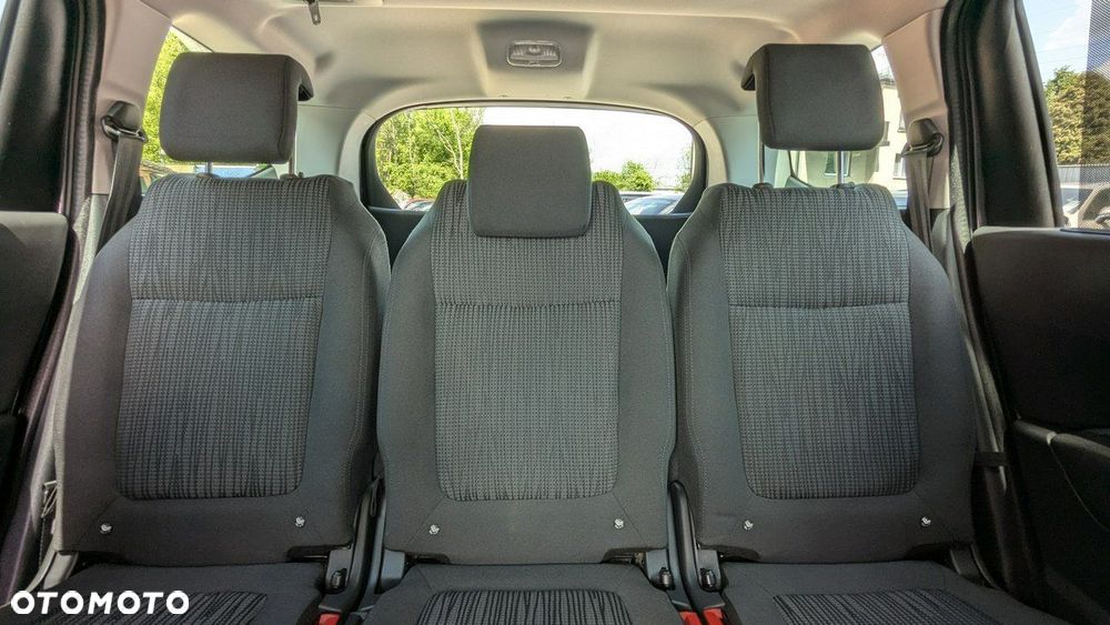 Peugeot 5008 - 17