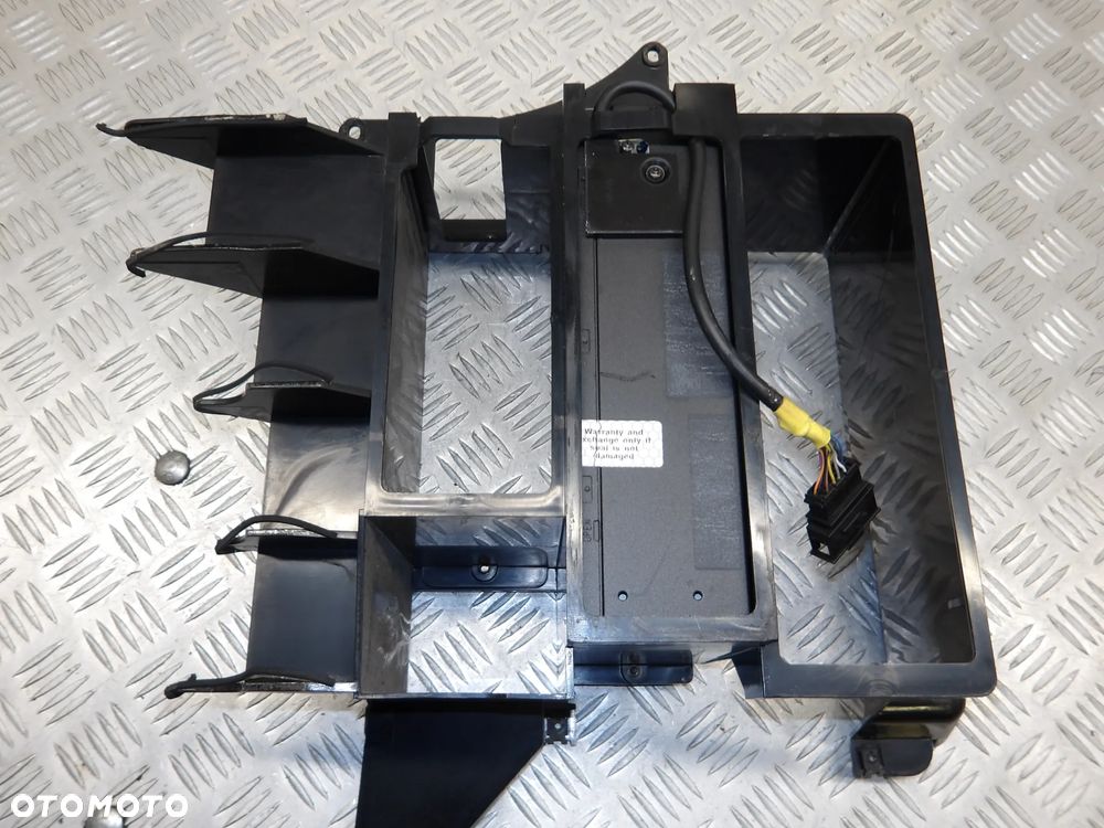 PASSAT B5 FL SEDAN 2.5 TDI 4MOTION ZMIENIARKA CD - 3