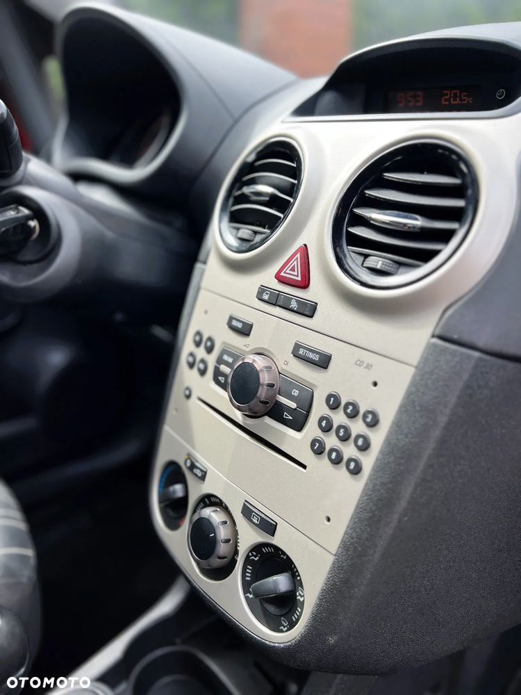Opel Corsa - 22