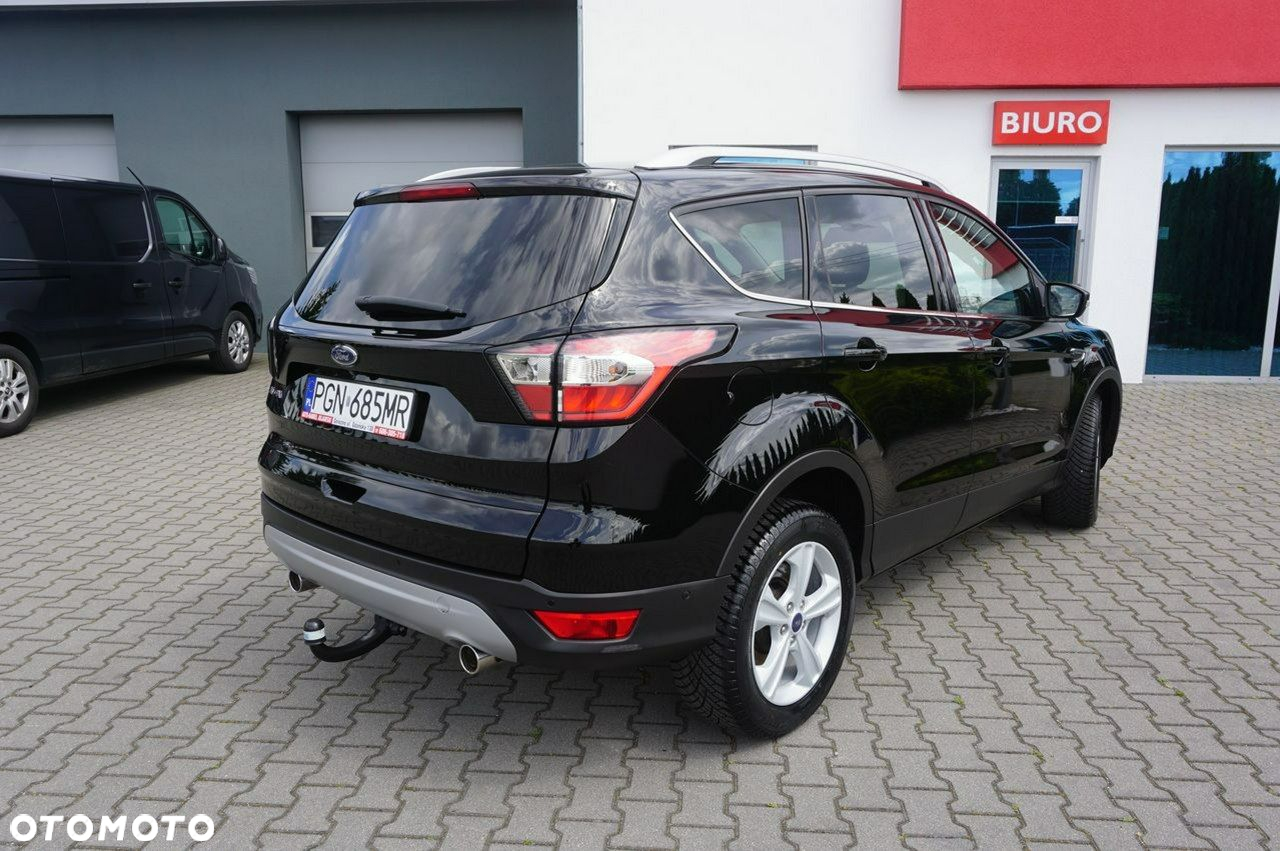 Ford Kuga 2.0 TDCi 2x4 Titanium - 28