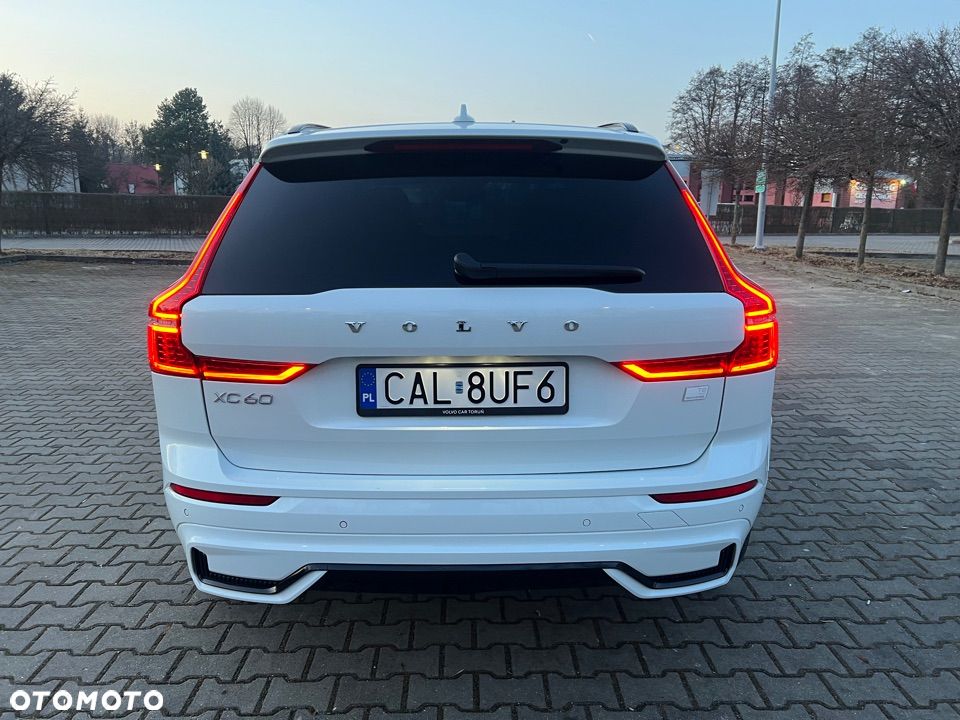 Volvo XC 60 T8 AWD Recharge Ultimate Dark - 7