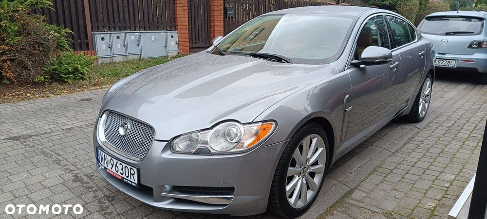 Jaguar XF 3.0 V6 D Luxury - 3