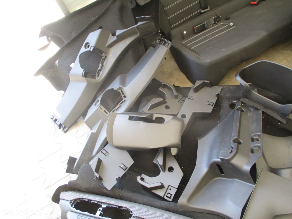 DACIA SANDERO STEPWAY III kanapa plastiki wnętrze - 4