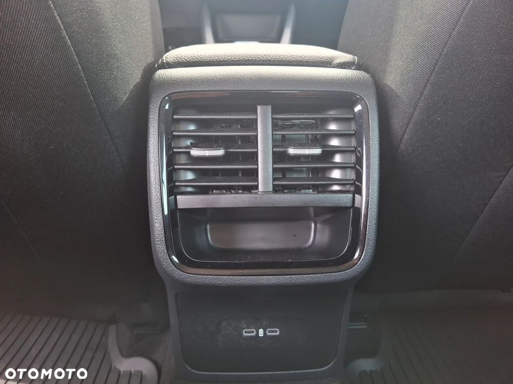 Skoda Octavia 1.5 TSI mHEV Drive Selection DSG - 17