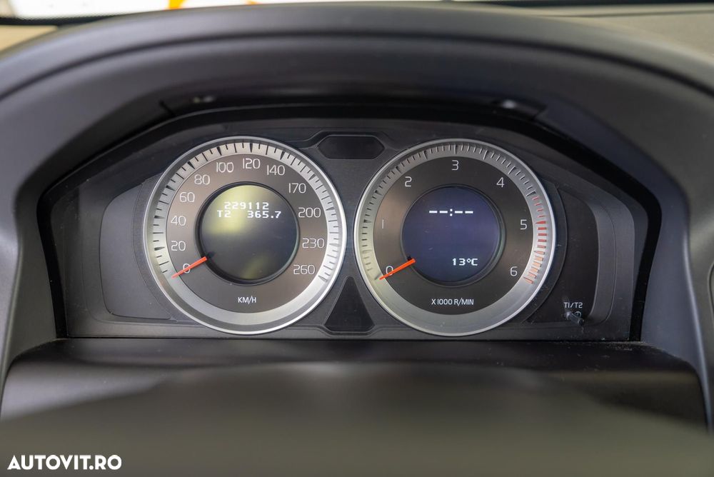 Volvo XC 60 - 16