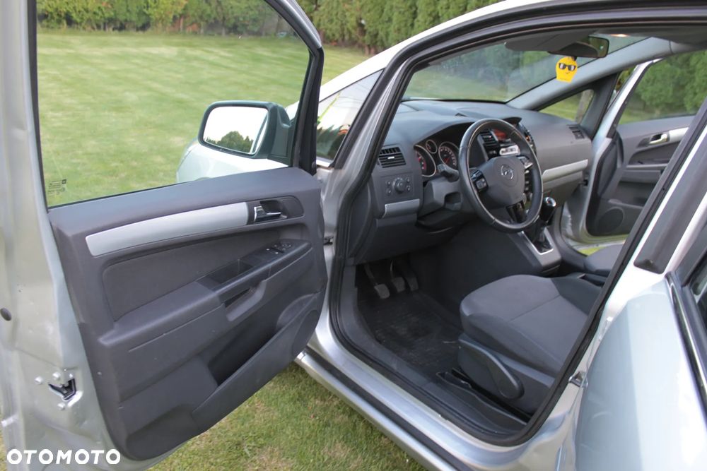 Opel Zafira - 16