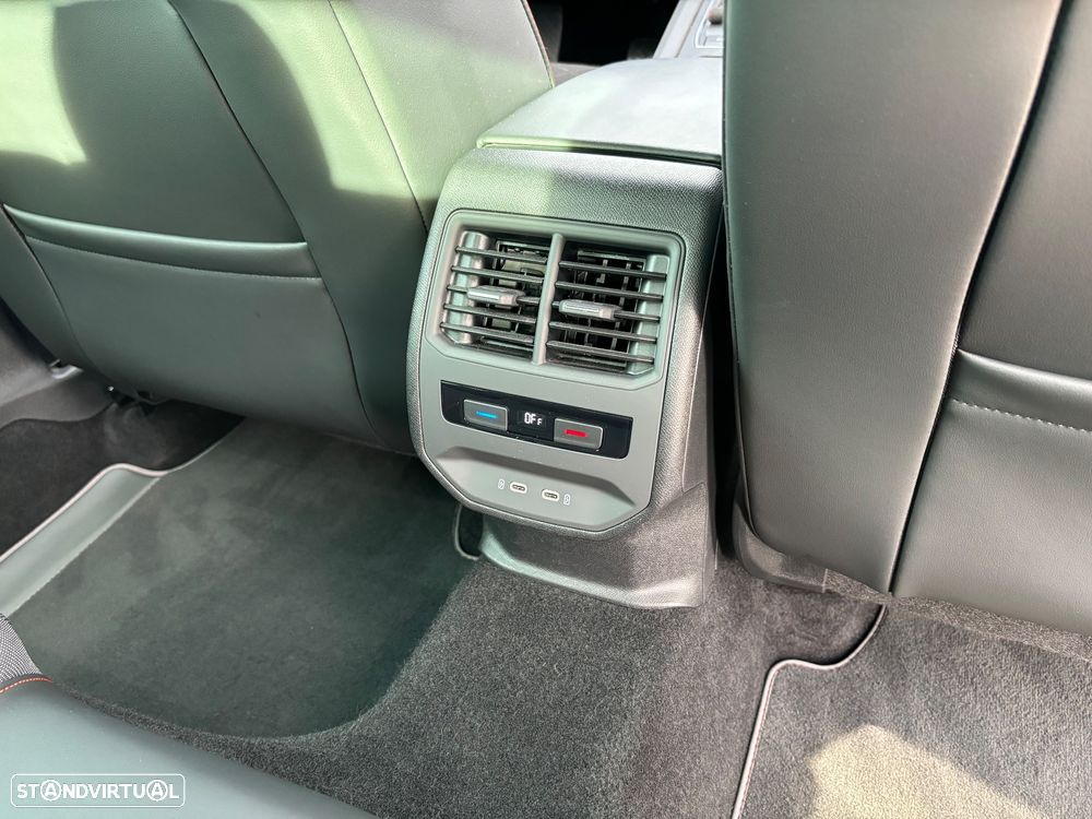 SEAT Leon 1.4 e-Hybrid DSG FR Plus - 31