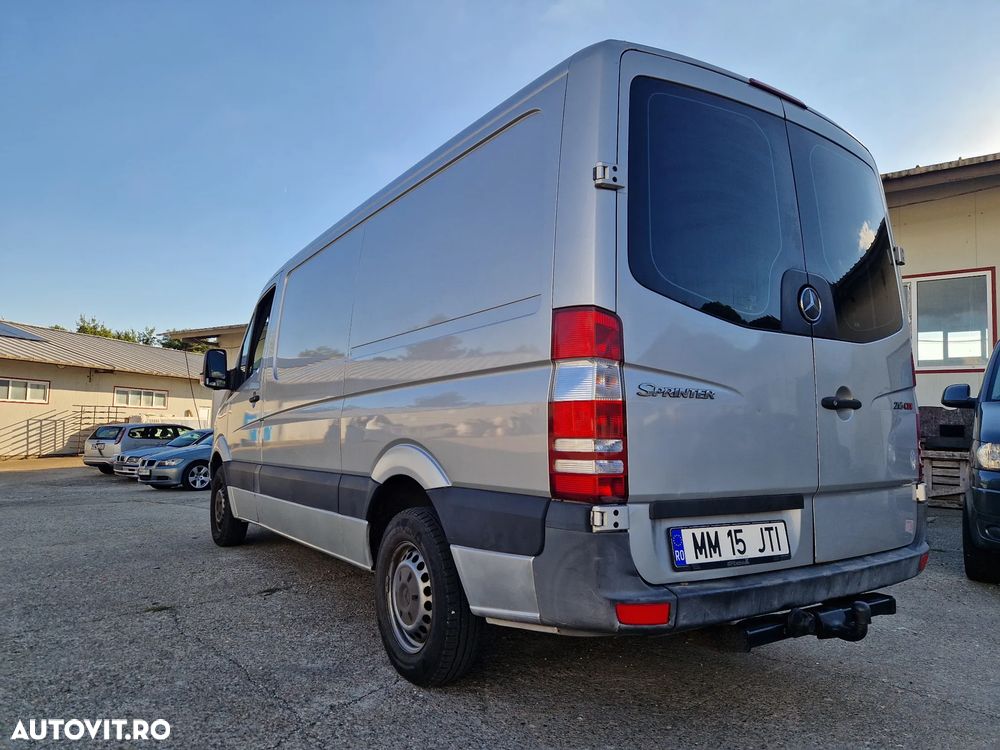 Mercedes-Benz Sprinter - 4