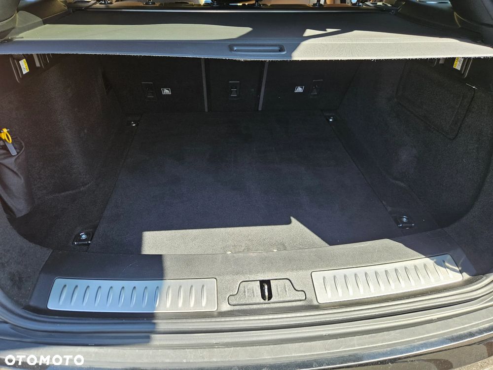 Land Rover Range Rover Velar 2.0 Si4 R-Dynamic HSE - 17