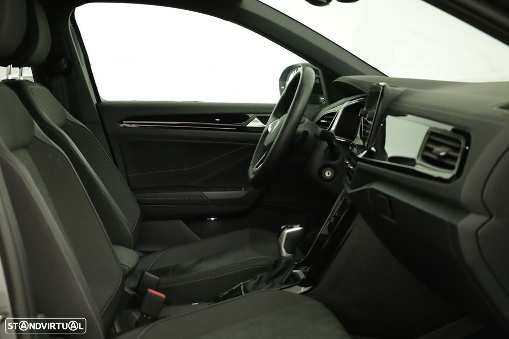 VW T-Roc 1.5 TSI Black Style DSG - 18