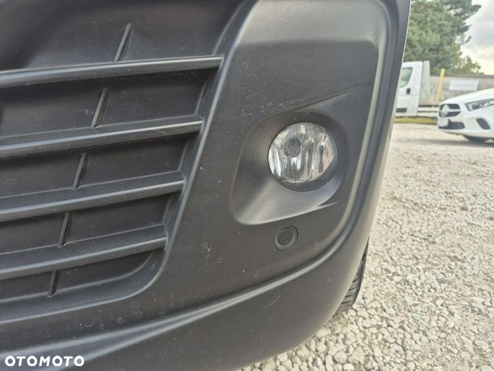 Peugeot Expert - 8