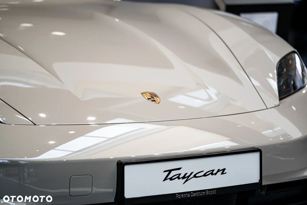 Porsche Taycan 105kWh 4S Cross Turismo - 27