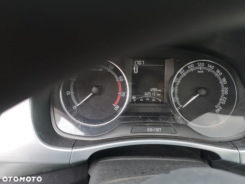 Skoda Fabia 1.0 TSI Active - 16