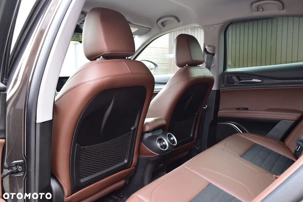 Alfa Romeo Stelvio 2.0 Turbo Super Q4 - 29