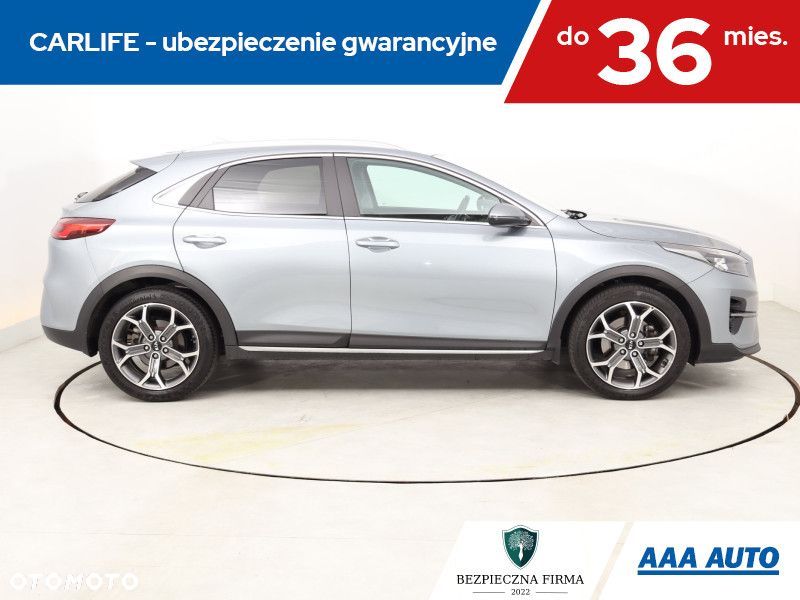 Kia XCeed - 8