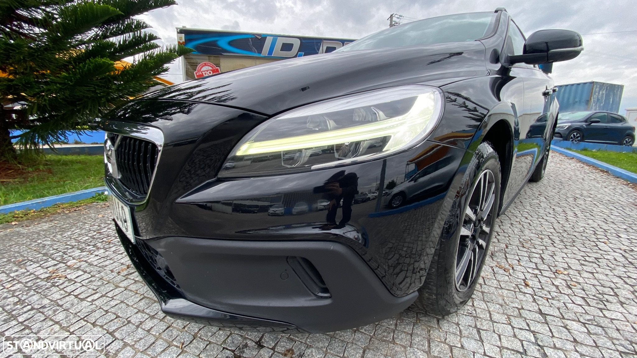 Volvo V40 Cross Country 2.0 D3 Summum - 16