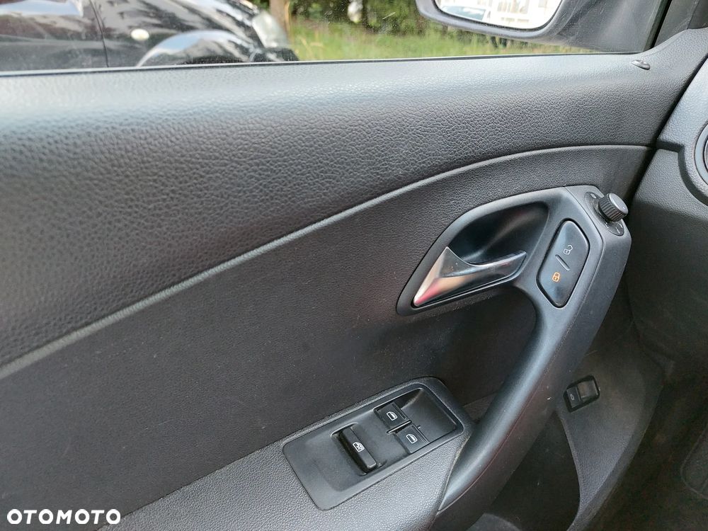 Volkswagen Polo - 16