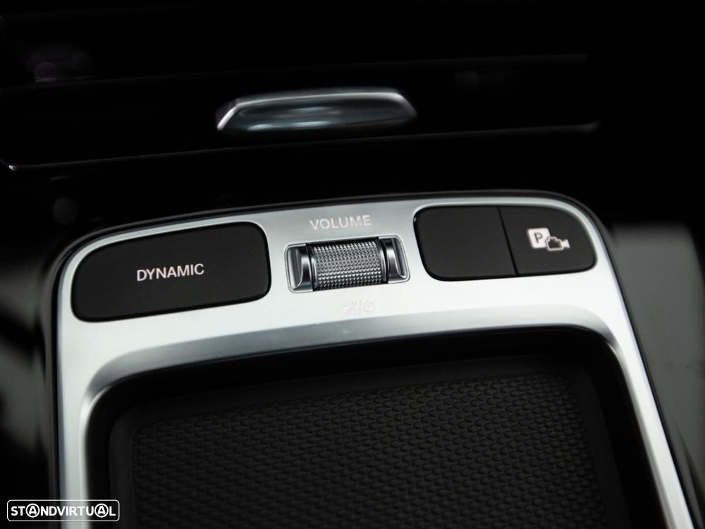 Mercedes-Benz A 250 e - 25