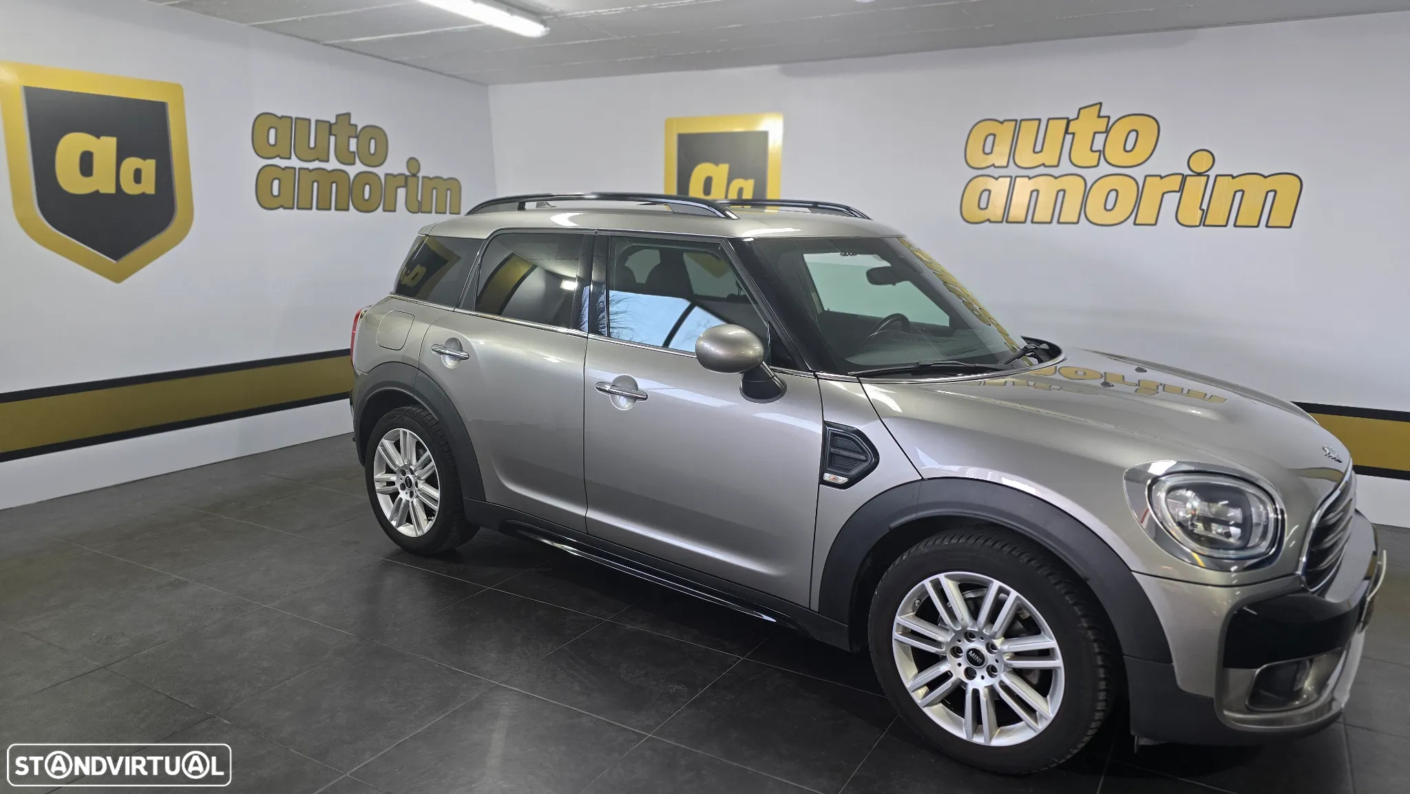 MINI Countryman One D Auto - 3